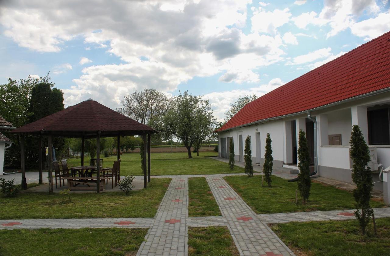 Apartamento Das Blaue Haus Vendégház - Kovácshida Exterior foto