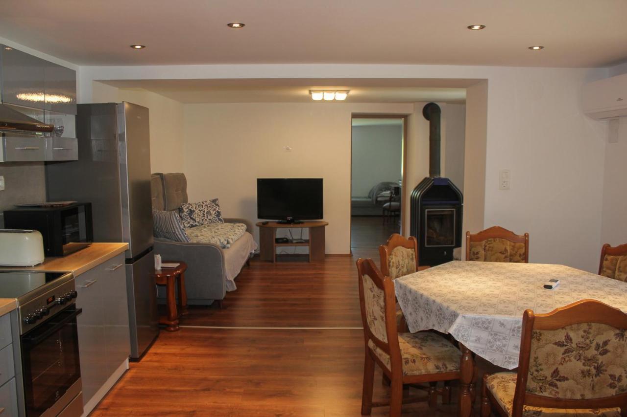 Apartamento Das Blaue Haus Vendégház - Kovácshida Exterior foto